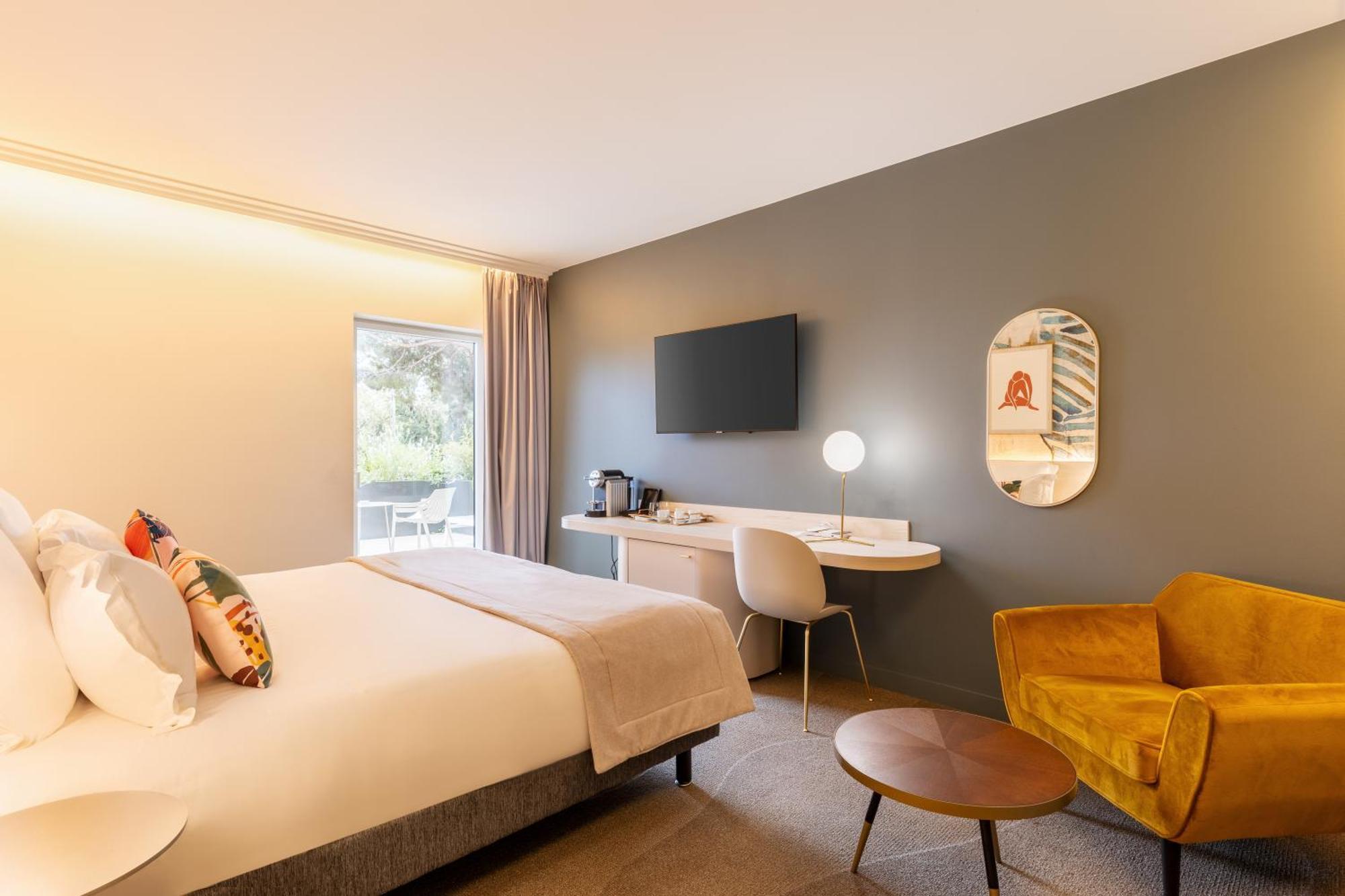 Hotel Ilot Du Golf Bw Premier Collection 4*